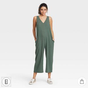 Sleeveless Cropped Jumpsuit in Green (NWT)